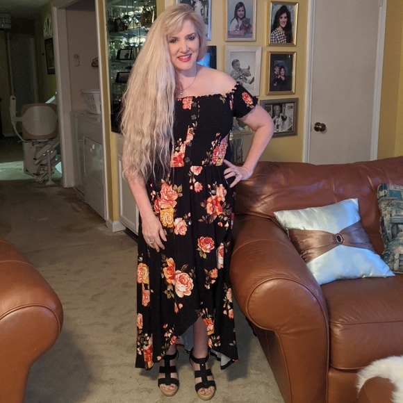 Meet your Posher, Ruthi - Picture 1 of 1